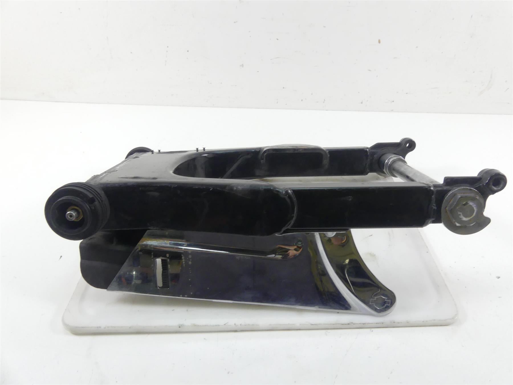 2005 Harley Touring CVO FLHTC SE Electra Glide Swingarm Swing Arm 1" 47549-02 {{ shop.shopifyCountryName }} - Mototech271