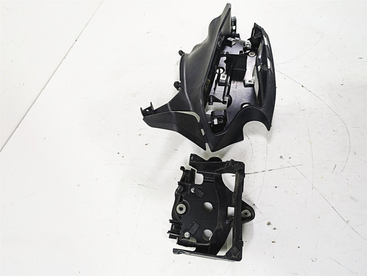 2015 Ducati Panigale 1299 S Cdi & Battery Holder Set 8291A361A 8291A541B {{ shop.shopifyCountryName }} - Mototech271