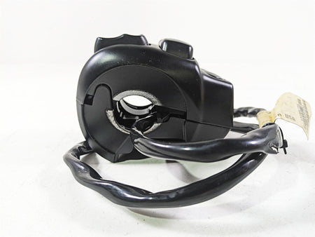 2020 Harley Touring FLHT Electra Glide Right Hand Control Switch 71500127C {{ shop.shopifyCountryName }} - Mototech271