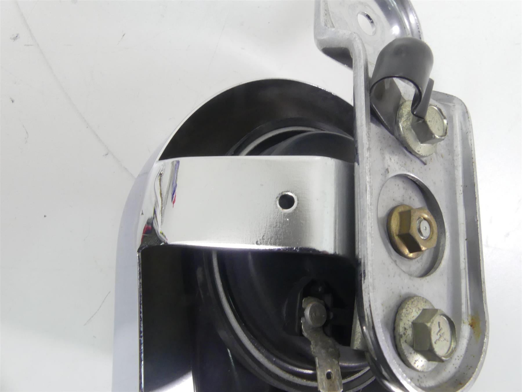 2005 Harley Touring FLHRSI Road King Horn & Chrome Cover 61300478A {{ shop.shopifyCountryName }} - Mototech271