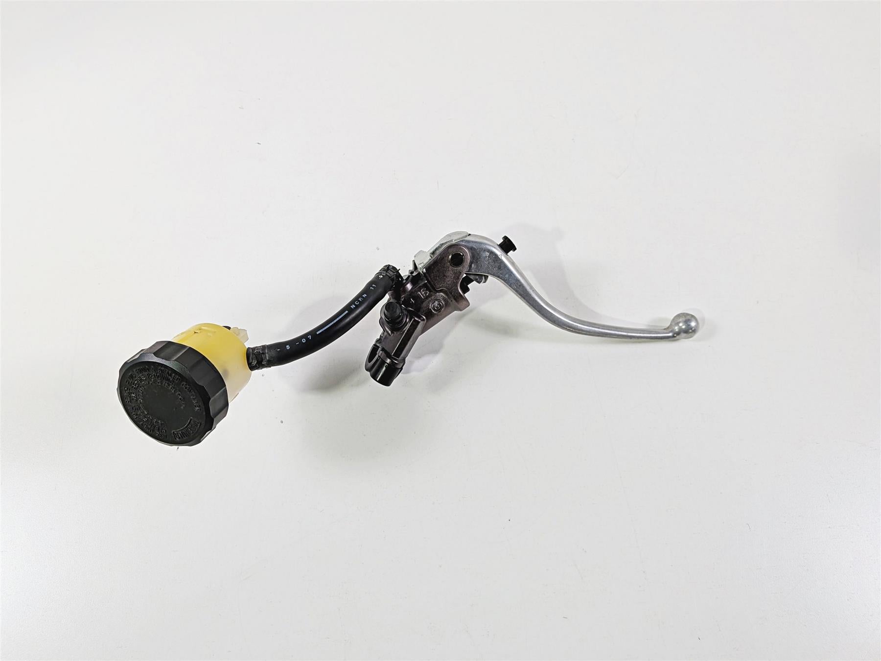 2008 Yamaha YZF R1 RN19 Front Brake Radial Pump Brembo 16mm 5SL-W2587-00-00 {{ shop.shopifyCountryName }} - Mototech271