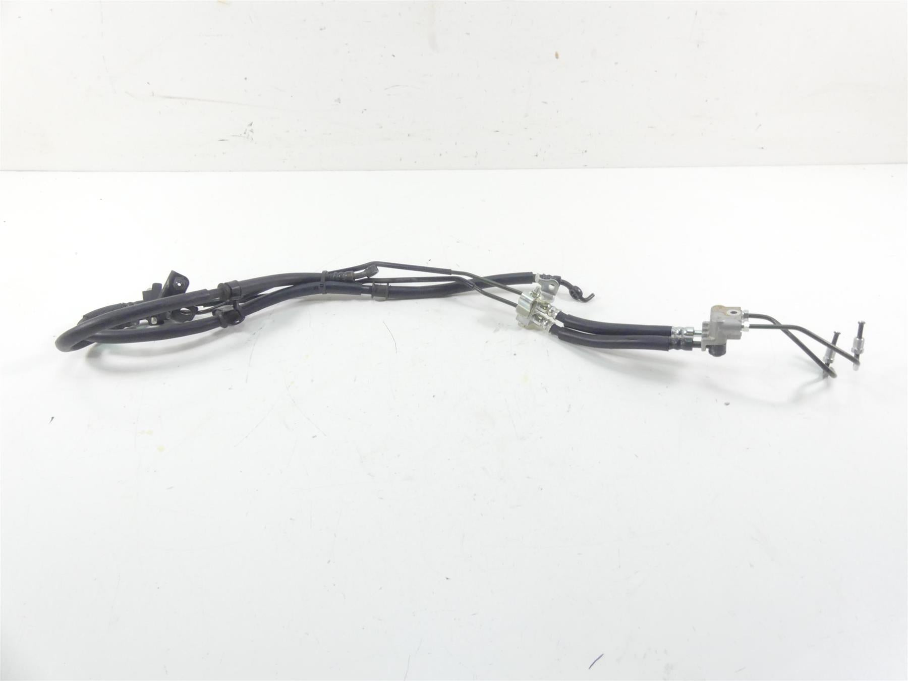 2022 Yamaha MT09 FZ09 Rear Abs Brake Line Hose Set B7N-2581K-00-00 {{ shop.shopifyCountryName }} - Mototech271