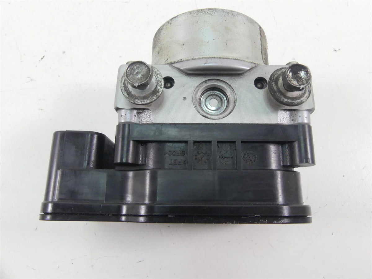 2013 Victory Cross Country Abs Brake Pump Unit Module 1911694 {{ shop.shopifyCountryName }} - Mototech271