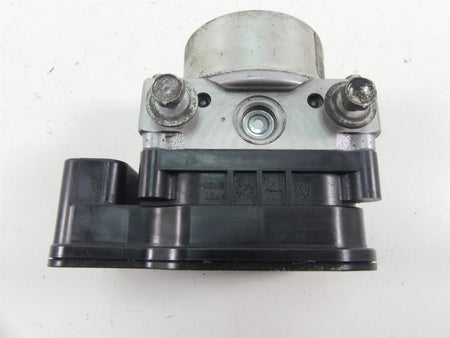 2013 Victory Cross Country Abs Brake Pump Unit Module 1911694 {{ shop.shopifyCountryName }} - Mototech271