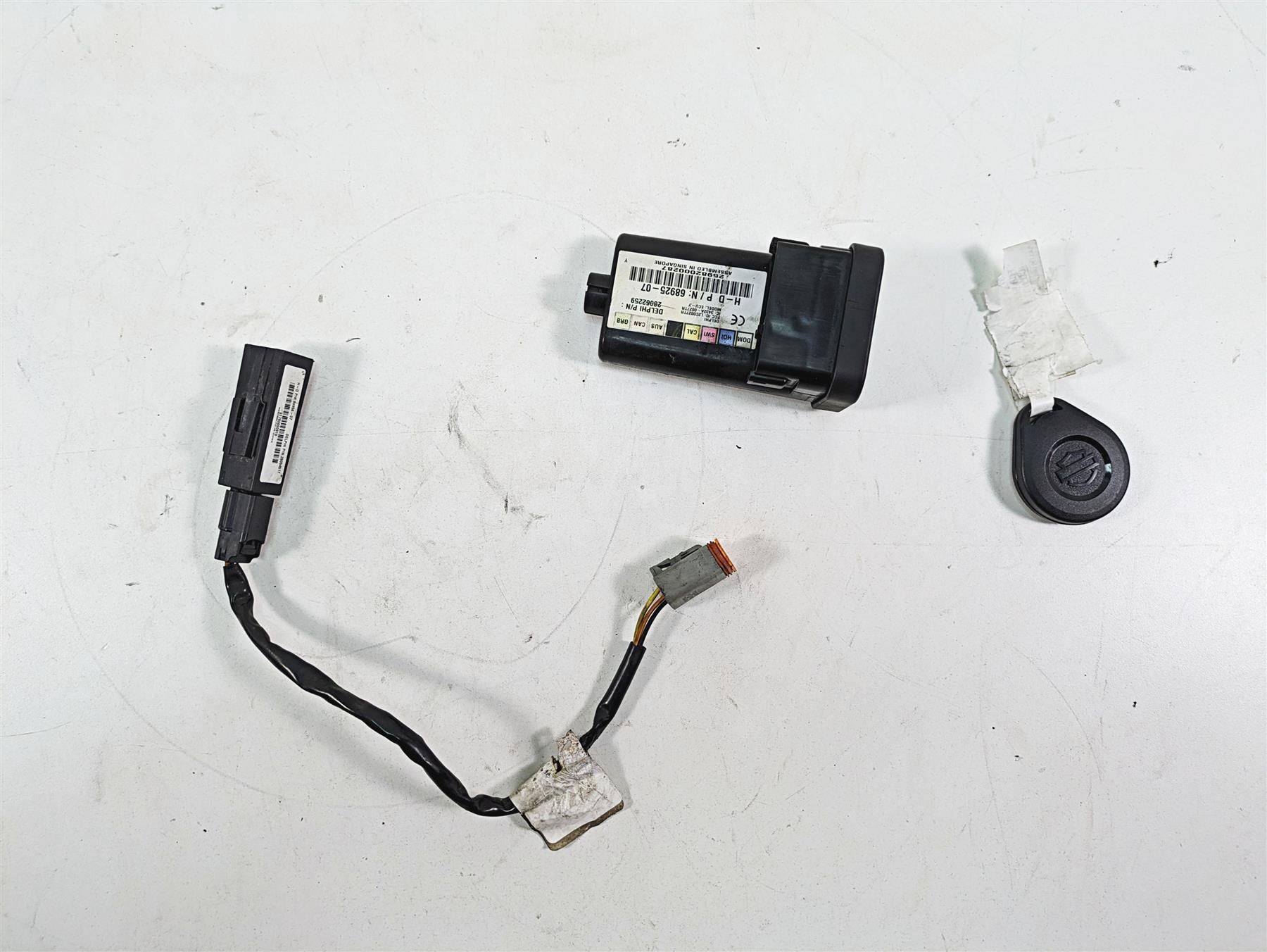 2009 Harley FXDC Dyna Super Glide Custom Tssm Security Module + Fob Key 68925-07 {{ shop.shopifyCountryName }} - Mototech271