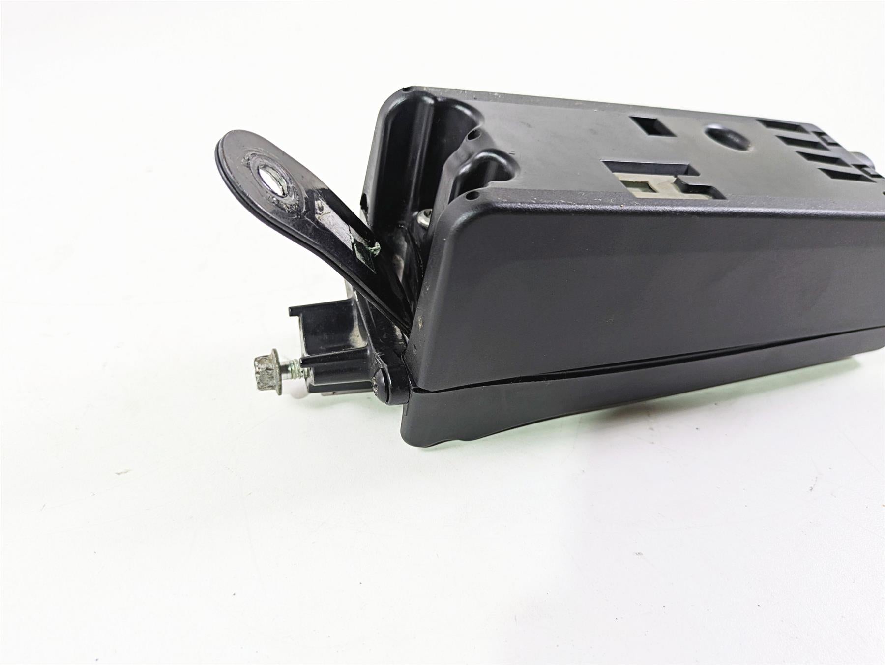 2020 Harley Softail FXST Standard Horn Mount & Wiring Box 69202599 {{ shop.shopifyCountryName }} - Mototech271