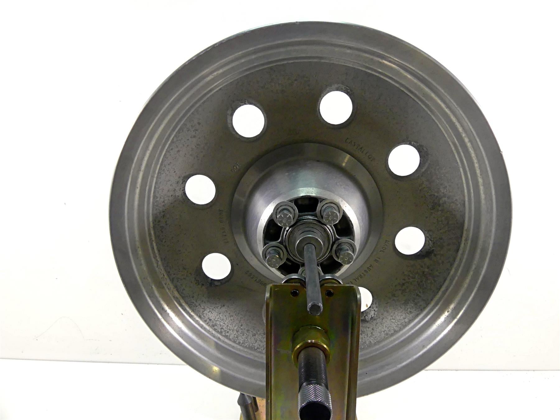 2013 Harley Softail FLSTFB Fat Boy Lo Rear Wheel Rim 17x6 41099-08 {{ shop.shopifyCountryName }} - Mototech271