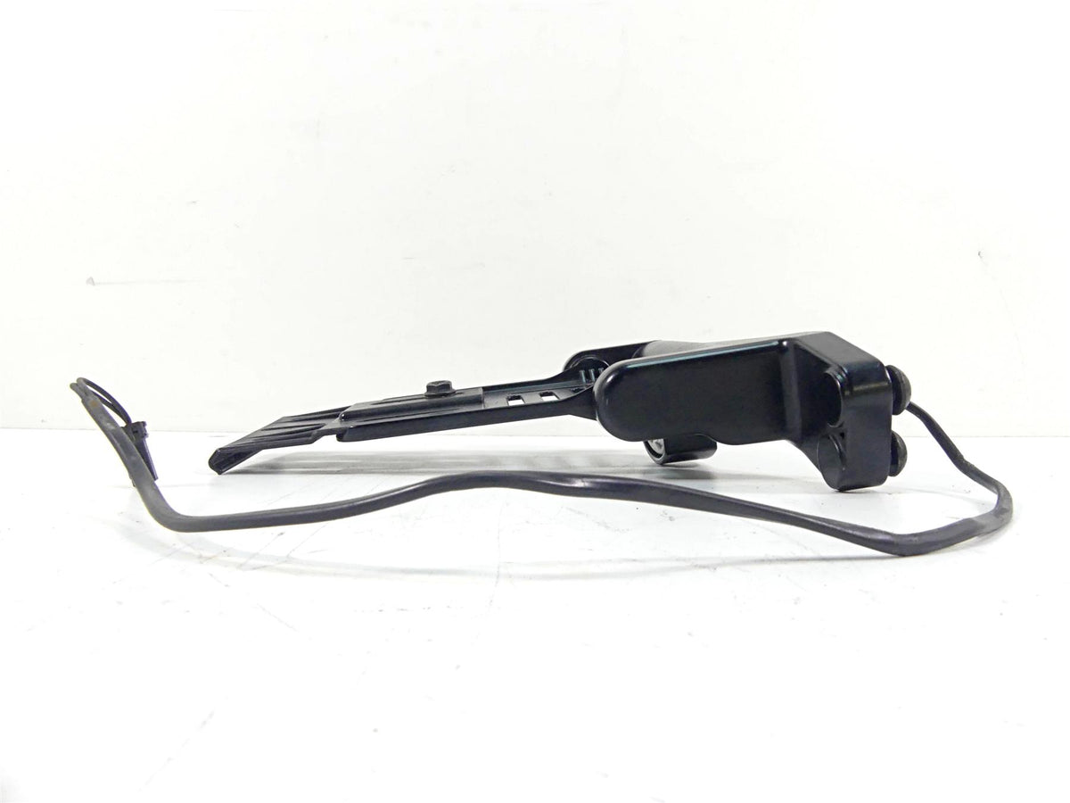 2013 Harley VRSCF Muscle Vrod Rear Side License Plate Holder 69390-09 {{ shop.shopifyCountryName }} - Mototech271