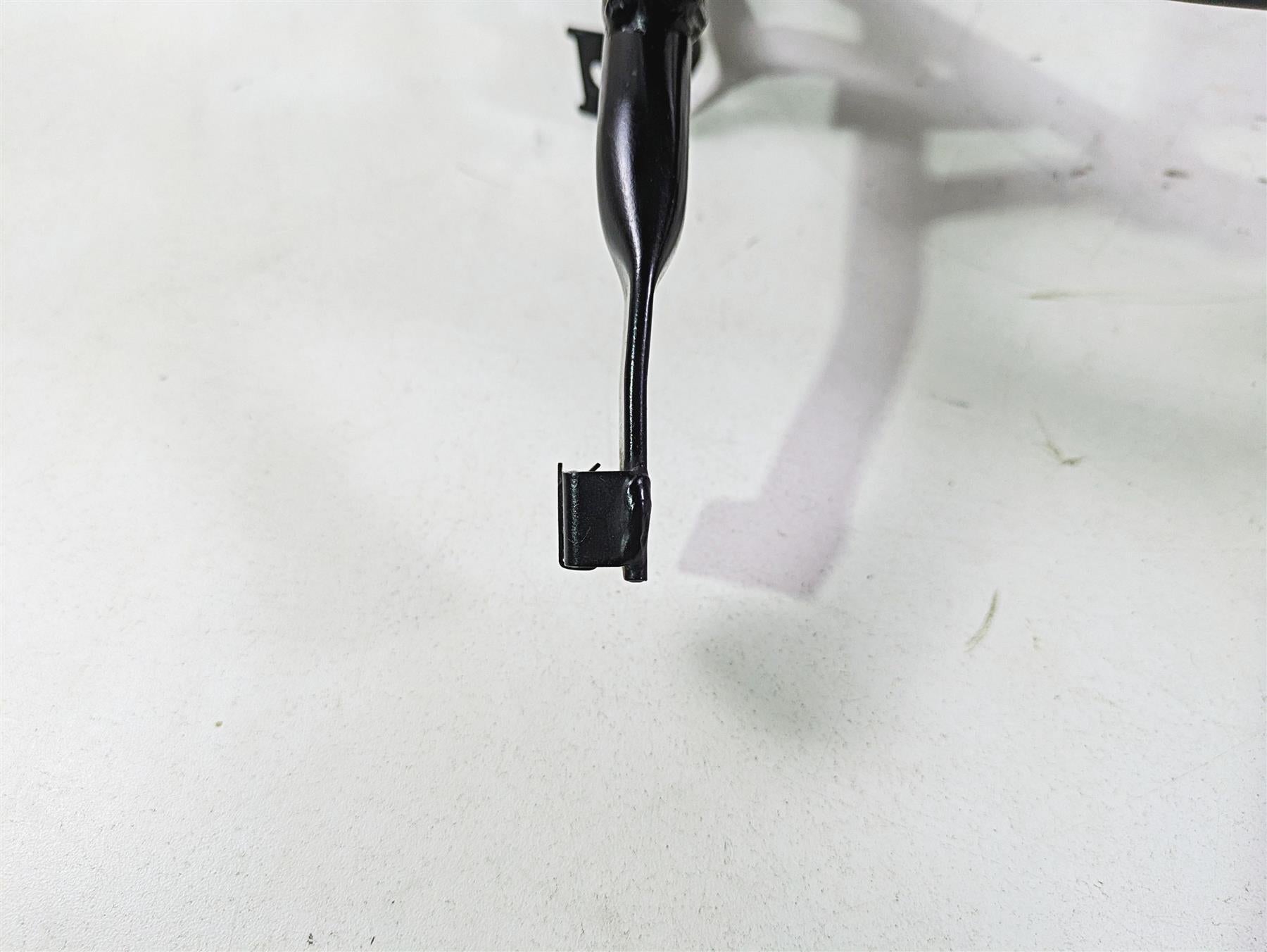 2009 BMW R1200GS K255 Adv Front Fairing Bracket Stay Holder 46637701558 {{ shop.shopifyCountryName }} - Mototech271