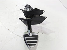 Load image into Gallery viewer, 2002 Honda GL1500 CD Valkyrie Deluxe Rear Passenger Footpeg Set 50815-MZ0-000
