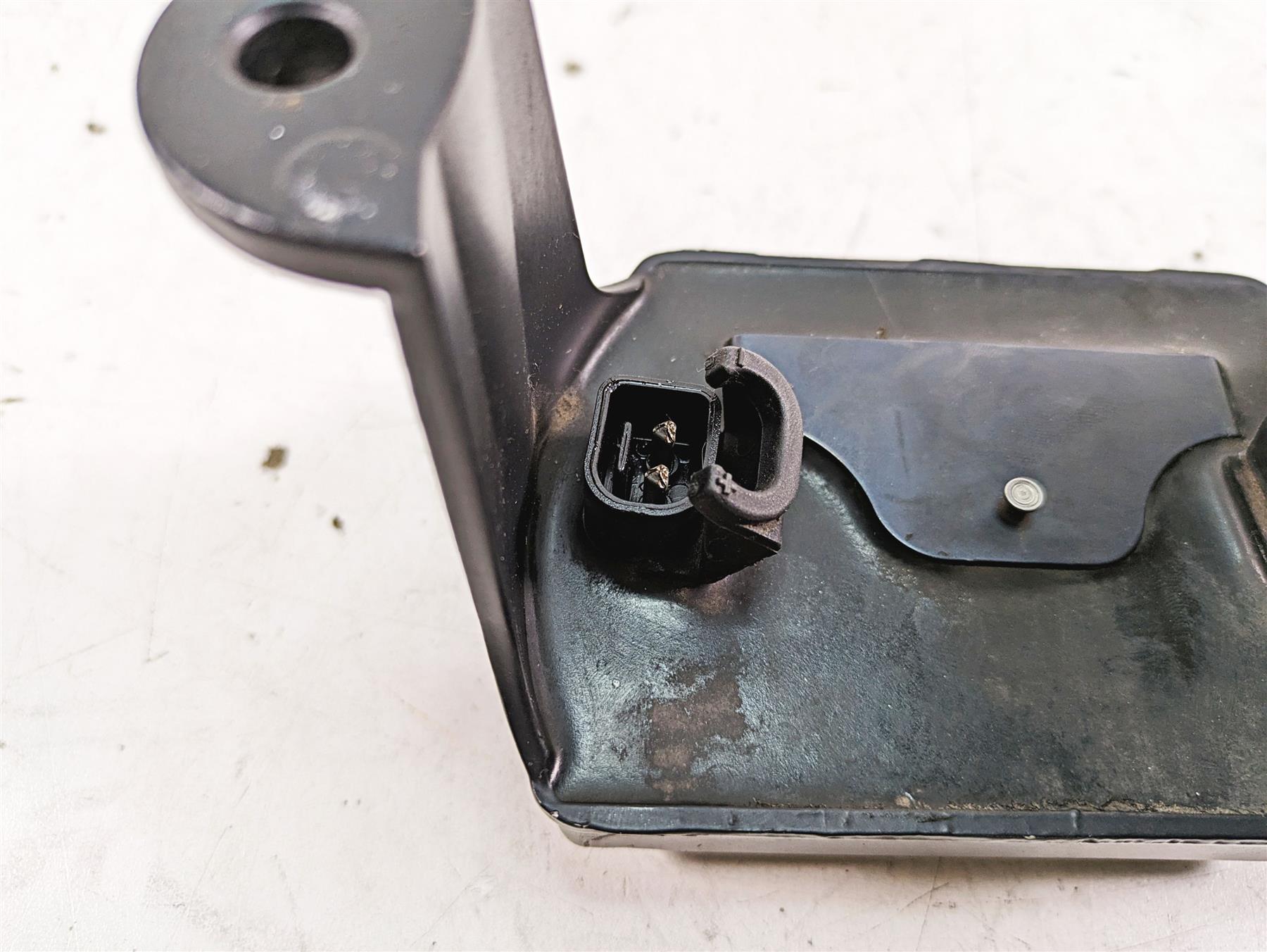 2008 Harley FLHTCU Electra Glide Rectifier Voltage Regulator 74505-06 {{ shop.shopifyCountryName }} - Mototech271