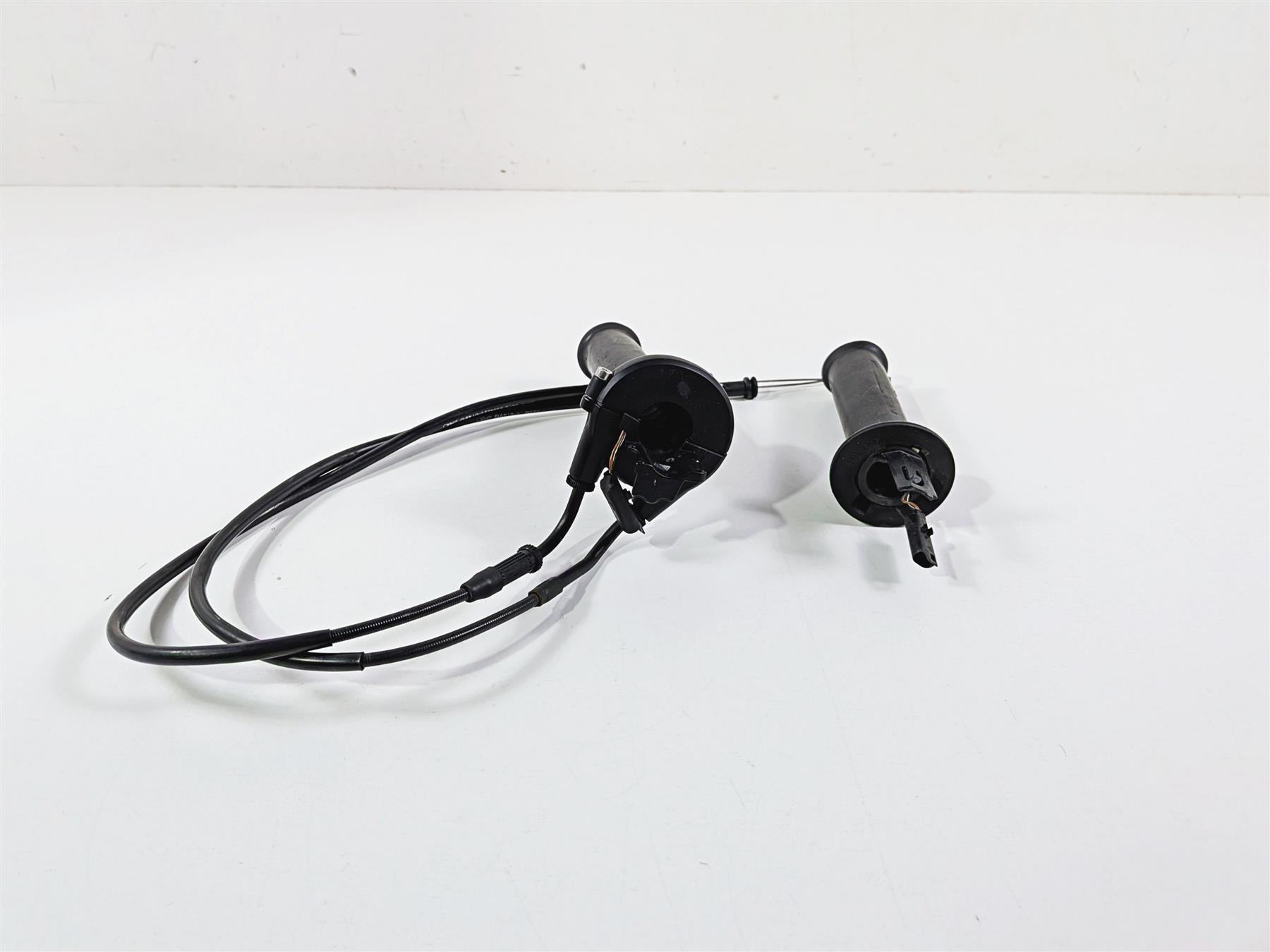 2014 BMW S1000RR K46 Left Right Hand Grip Set Heated 61318522476 61317708227 {{ shop.shopifyCountryName }} - Mototech271