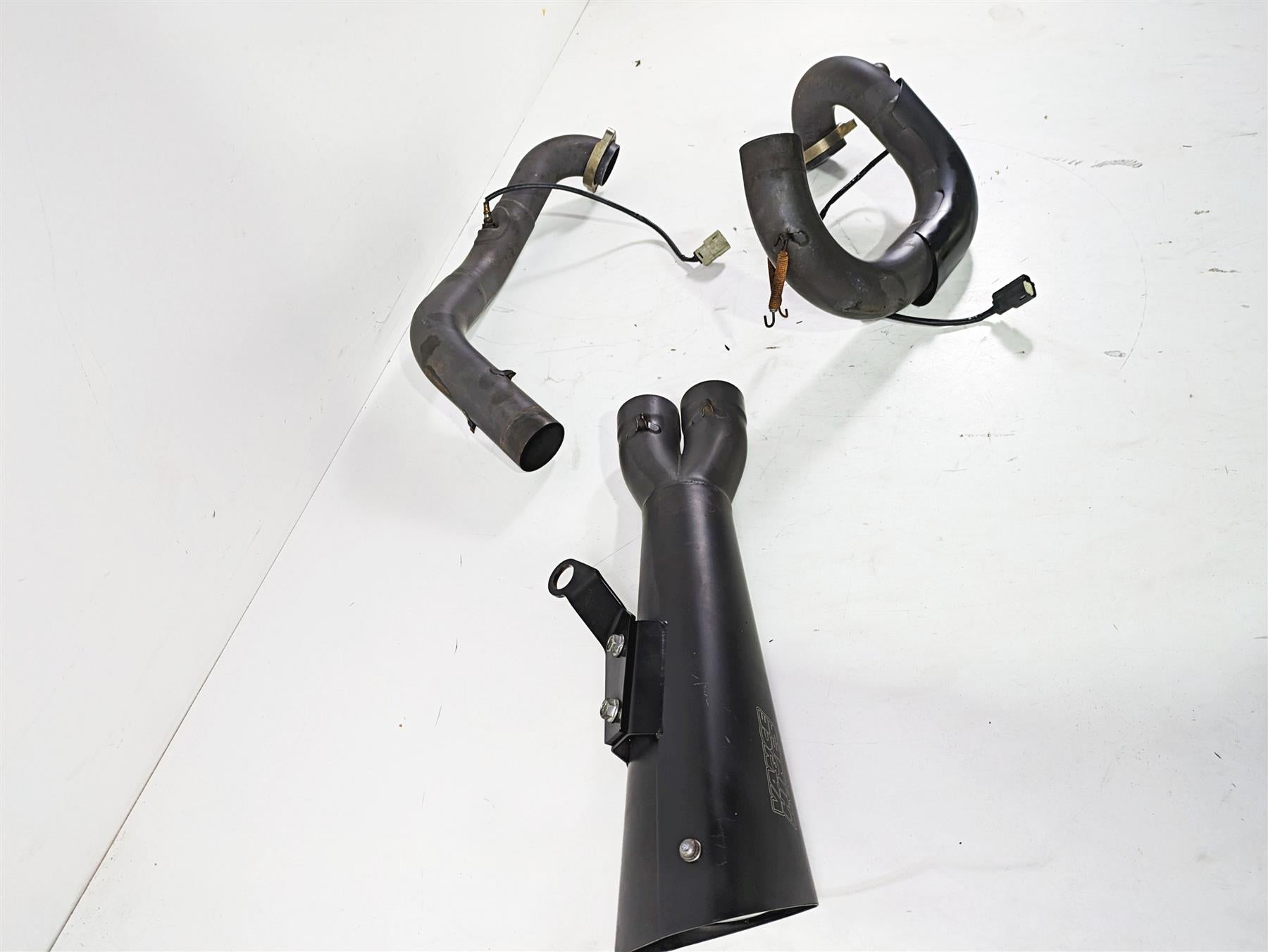2013 Harley VRSCDX Night Rod Sp Vance Hines Competition 2 in 1 Exhaust 75-113-9 {{ shop.shopifyCountryName }} - Mototech271