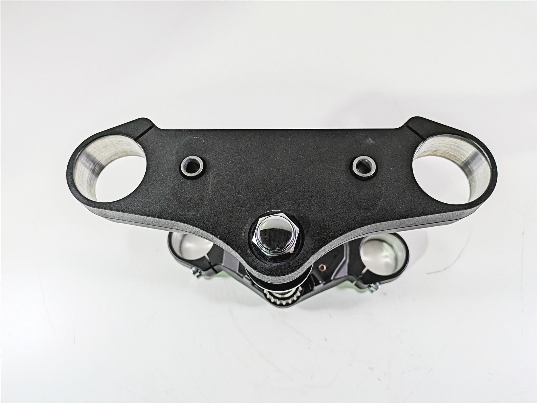 2016 Suzuki M109R VZR1800 Boulevard Upper Lower Triple Tree Set 51311-48G30 {{ shop.shopifyCountryName }} - Mototech271