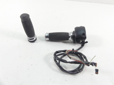 2021 Harley Softail FLSB Sport Glide Right Hand Control Switch - Read 71500462 {{ shop.shopifyCountryName }} - Mototech271