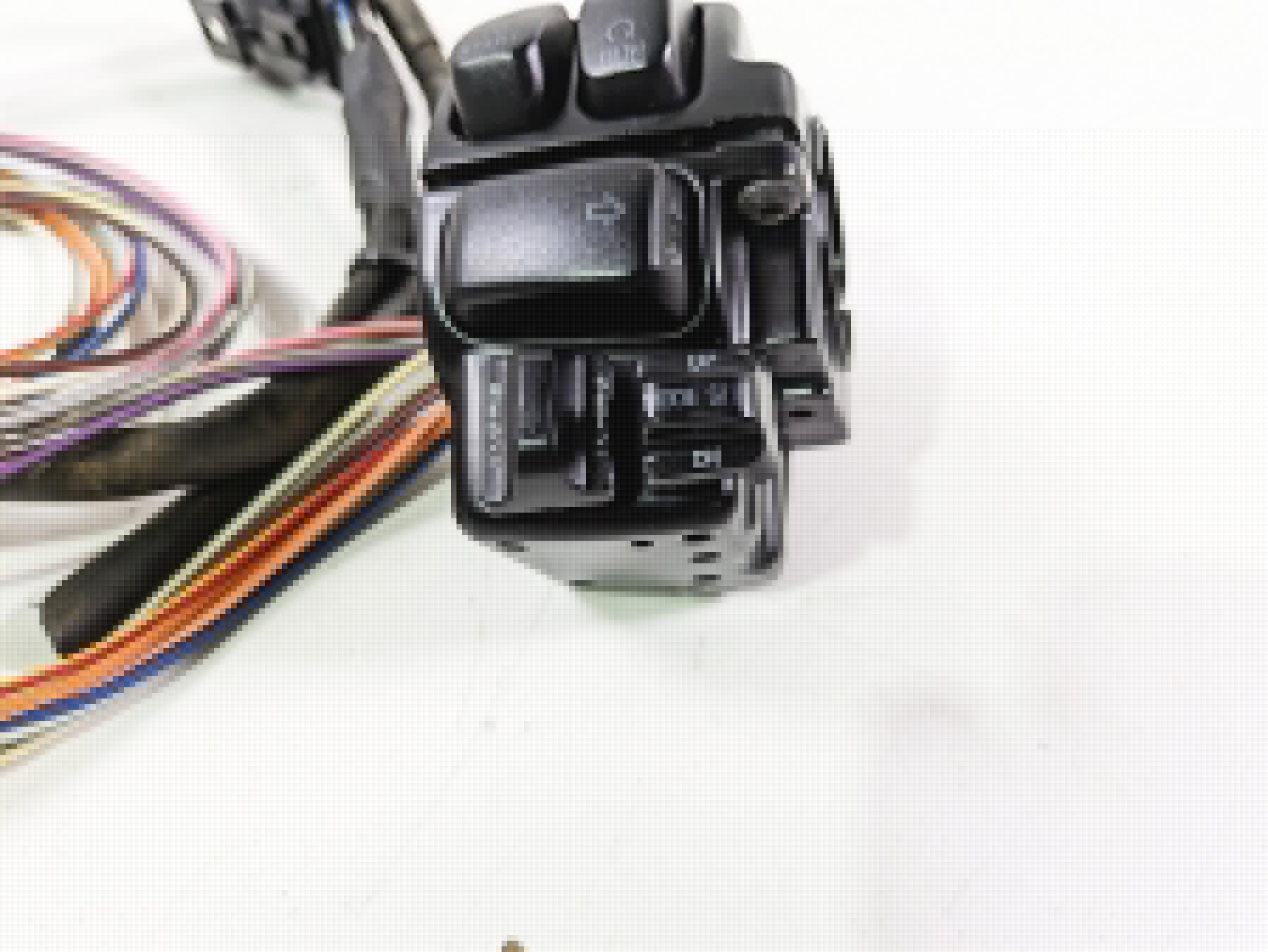 2011 Harley Touring FLHTCUSE CVO E-Glide Right Hand Control Switch 71684-06A {{ shop.shopifyCountryName }} - Mototech271