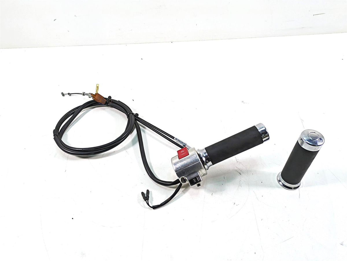 2006 Honda VT1100 C2 Shadow Right Hand Control Switch & Throttle 35013-MAH-A02 {{ shop.shopifyCountryName }} - Mototech271