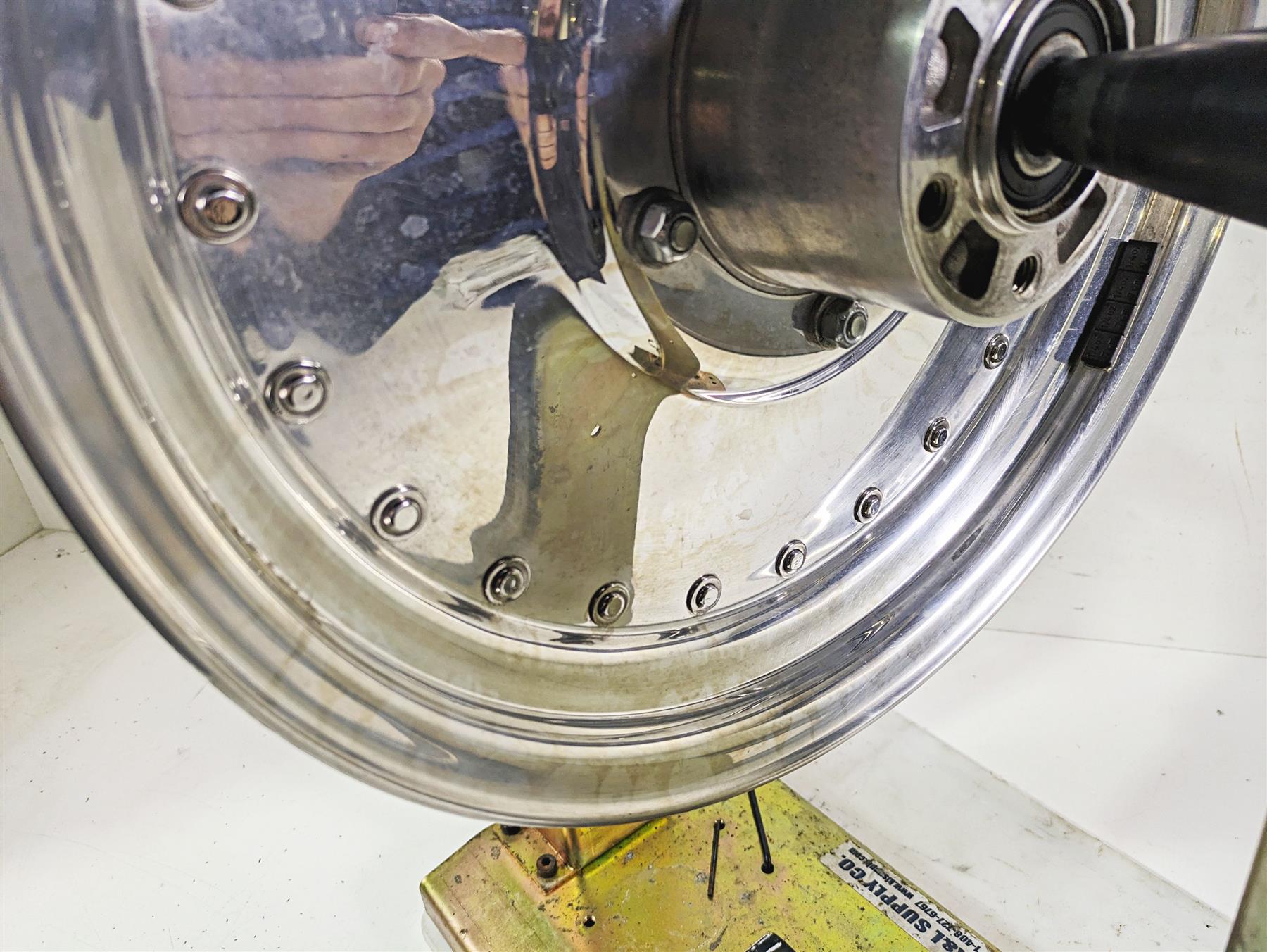 2005 Harley Softail FLSTFSE CVO Fat Boy Straight 16x3 Rear Wheel Rim 41313-04 {{ shop.shopifyCountryName }} - Mototech271