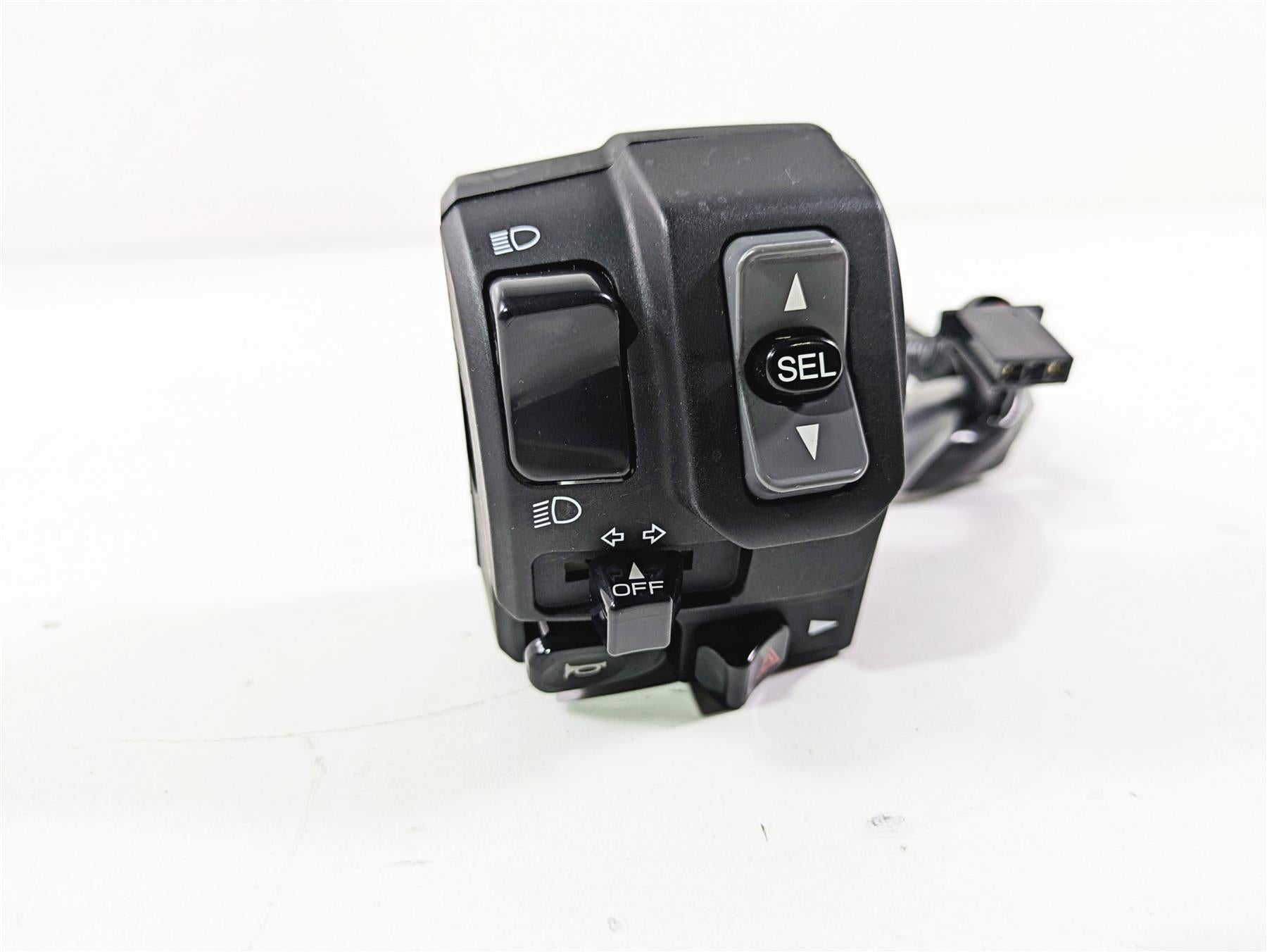 2022 Kawasaki ZR900RS Cafe Left Hand Turn Signal Light Control Switch 46091-0618 {{ shop.shopifyCountryName }} - Mototech271