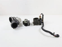 Load image into Gallery viewer, 2009 Yamaha Waverunner FX1800 Cruiser Throttle Body Set 6S5-13750-00-00
