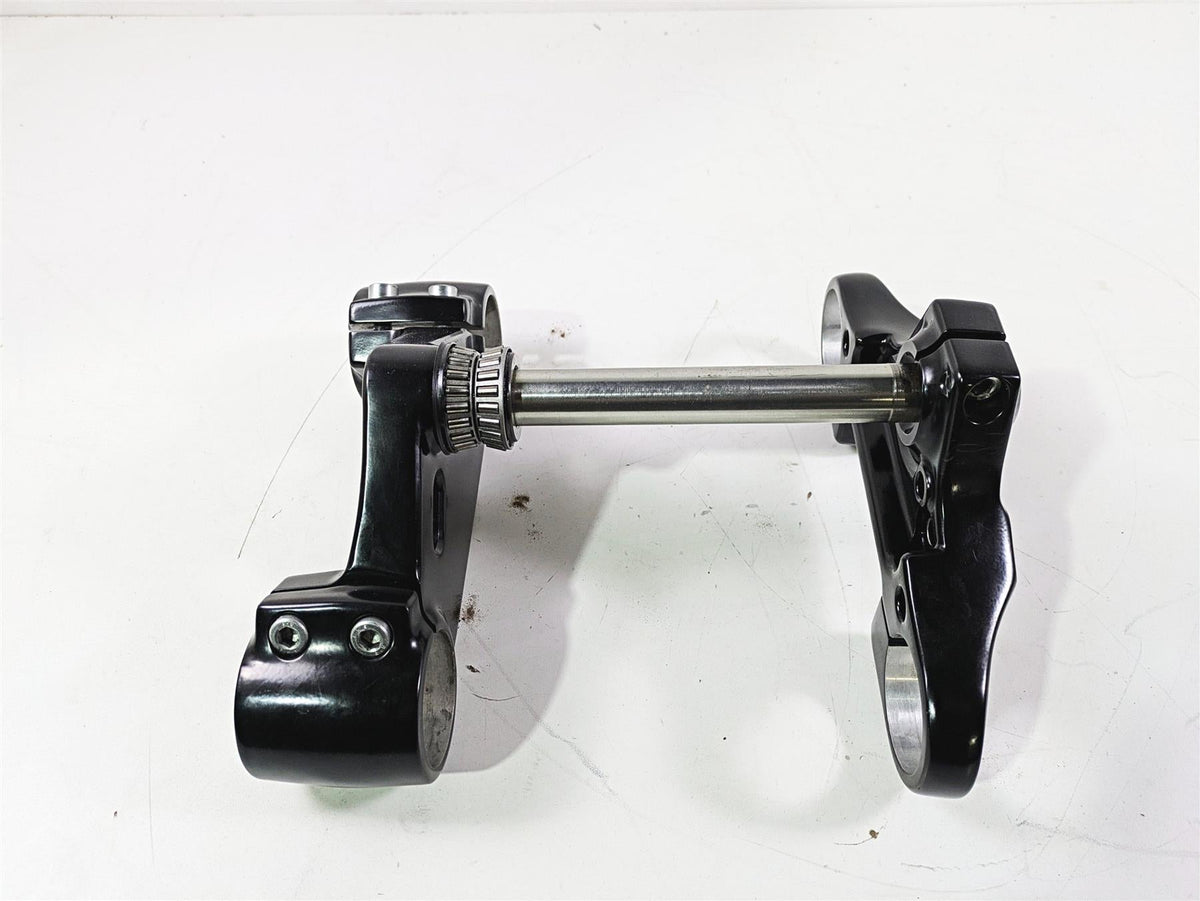 2010 Harley VRSCF Muscle Rod Black Upper Lower Triple Tree Clamp Set 46892-09A {{ shop.shopifyCountryName }} - Mototech271