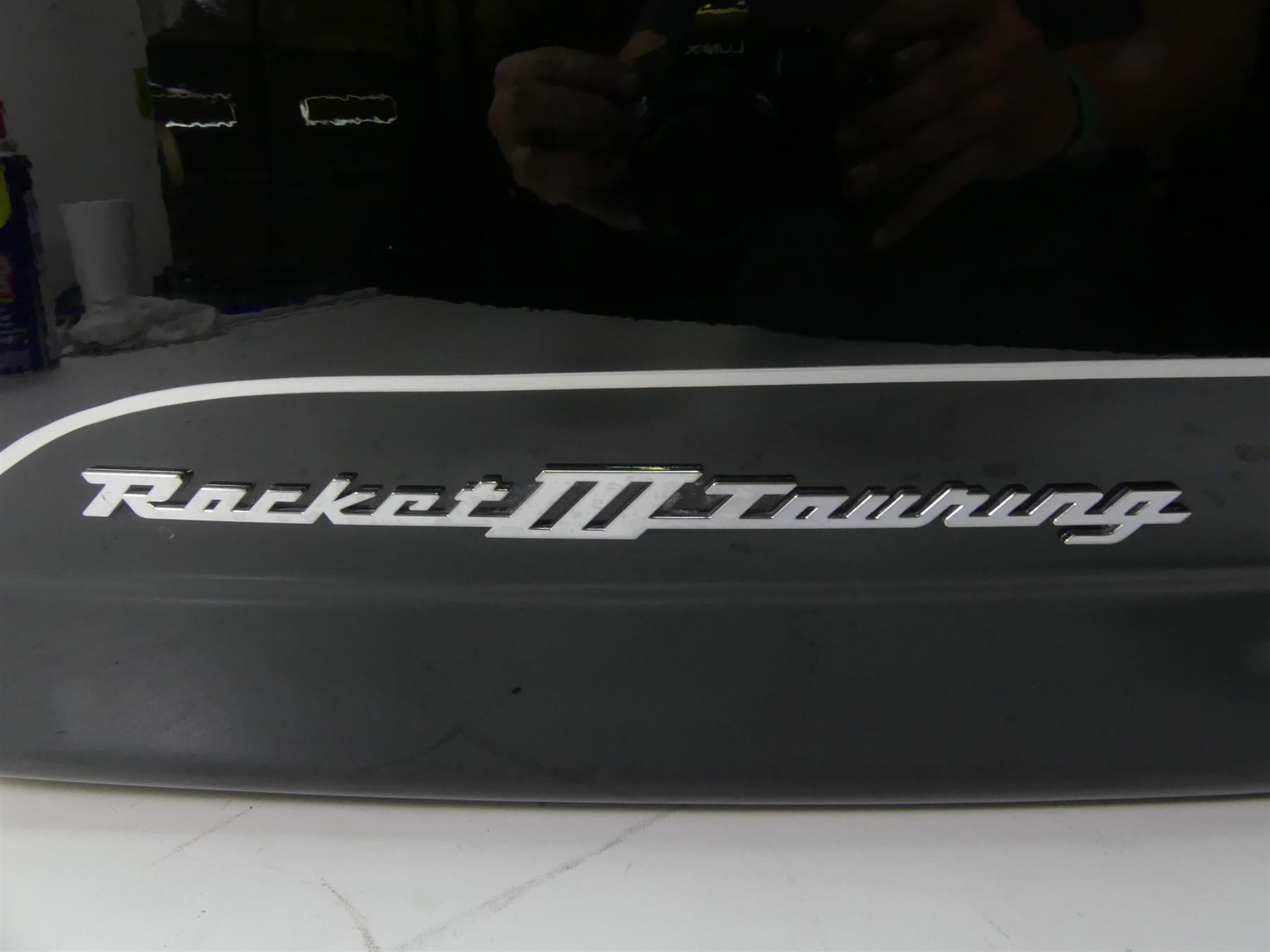 2013 Triumph Rocket 3 Touring Right Saddlebag Saddle Bag -Read T2352069 {{ shop.shopifyCountryName }} - Mototech271