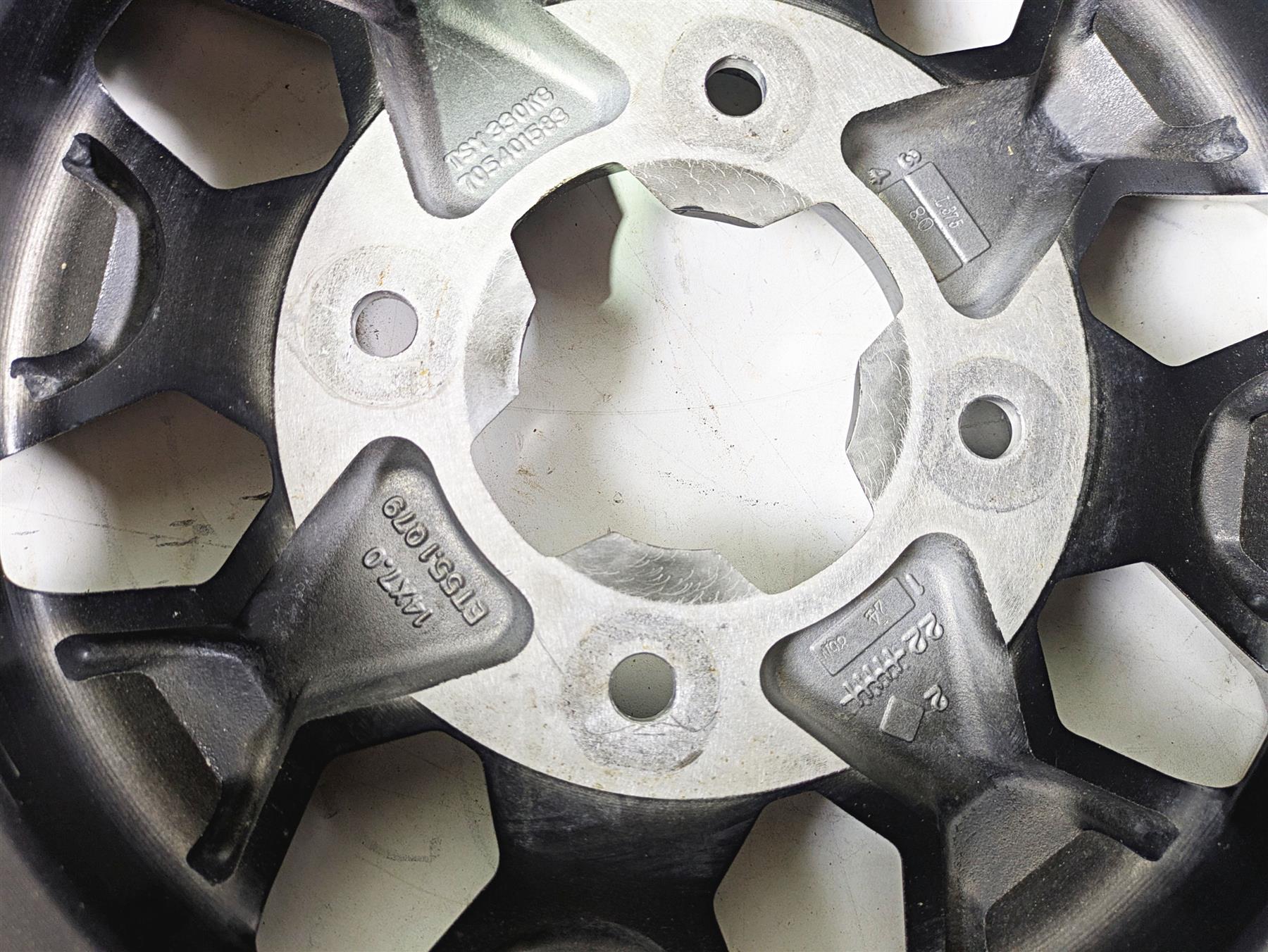 2020 Can Am Maverick X3 Turbo R STD Rear Left 14x7 Stock Wheel Rim 705502493 {{ shop.shopifyCountryName }} - Mototech271