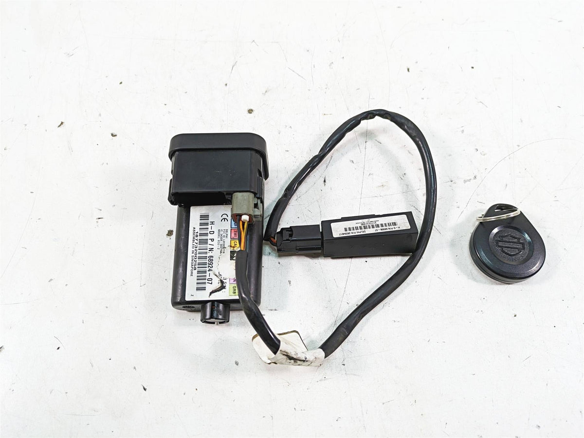 2008 Harley FLHTCU Electra Glide Tssm Turn Signal Security Module + Fob 68924-07 {{ shop.shopifyCountryName }} - Mototech271