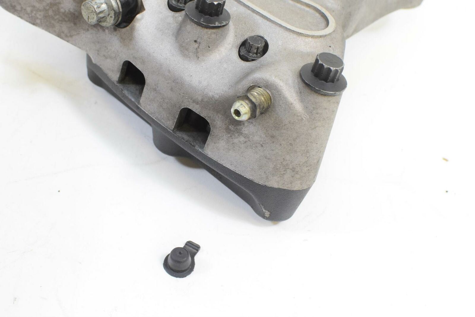 2002 Harley Touring FLHT Electra Glide Rear Brake Caliper & Bracket 44080-02C {{ shop.shopifyCountryName }} - Mototech271