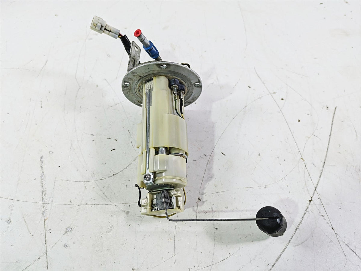 2016 Suzuki GSXR1000 Fuel Gas Petrol Pump - Tested 15100-47H10 {{ shop.shopifyCountryName }} - Mototech271
