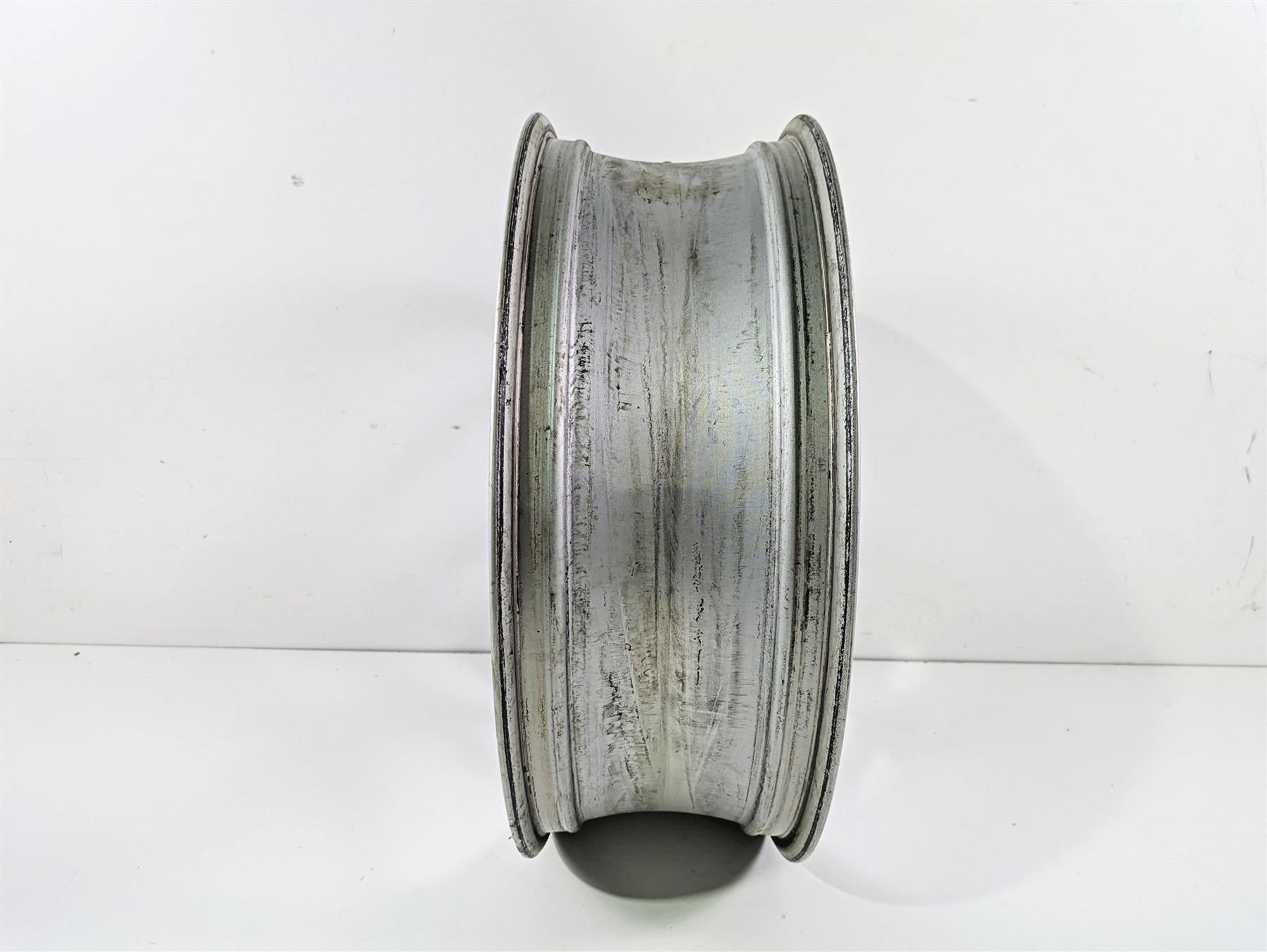 2016 BMW R1200RT K52 Straight 17x5.5 Rear Wheel Rim 36317727235 {{ shop.shopifyCountryName }} - Mototech271