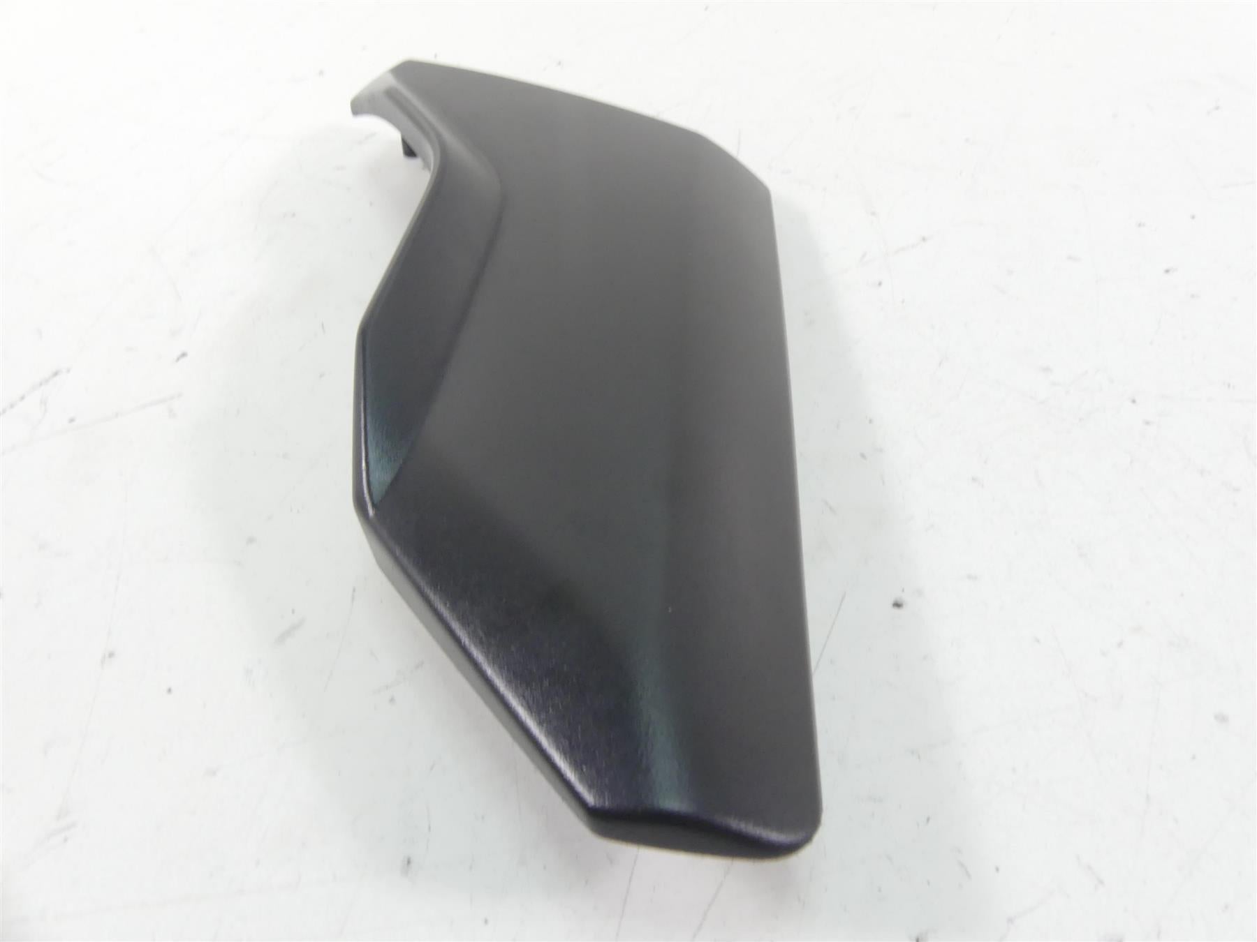 2012 BMW R1200 GS K255 Adventure Between Leg Side Cover Fairing Set 46637677515 {{ shop.shopifyCountryName }} - Mototech271