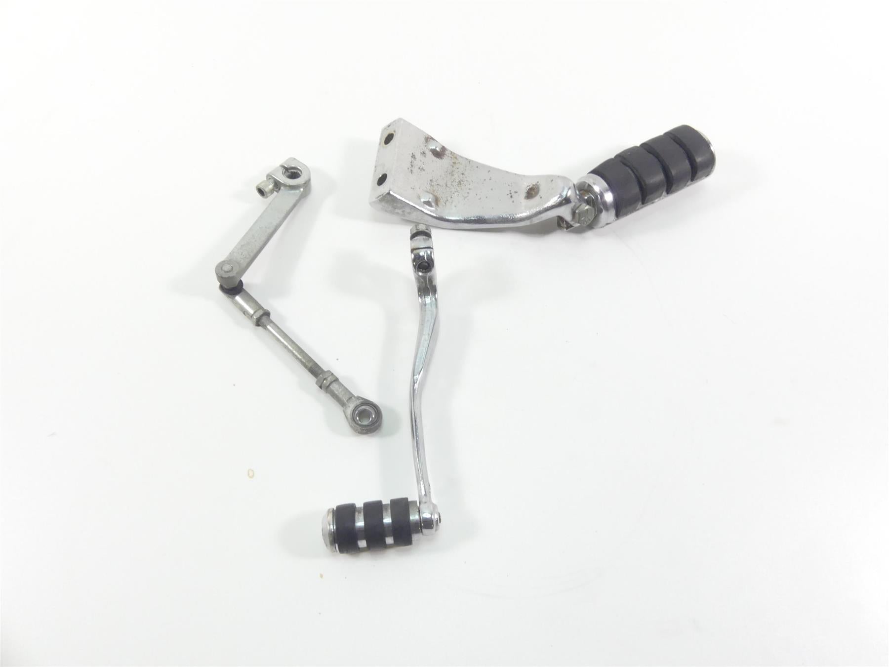 1999 Harley Dyna FXDL Low Rider Left Front Mid Footpeg & Shifter 34564-90B {{ shop.shopifyCountryName }} - Mototech271