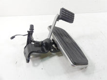Load image into Gallery viewer, 2002 Yamaha XVS1100 V-Star Right Footboard + Brake Pedal Set 5KS-27420-00-00
