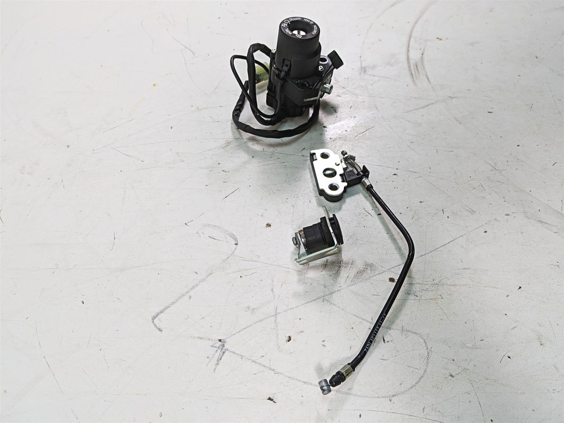 2020 Ducati Scrambler 1100 Sport Pro Ignition Switch Lock Set - No Key 59821441E {{ shop.shopifyCountryName }} - Mototech271