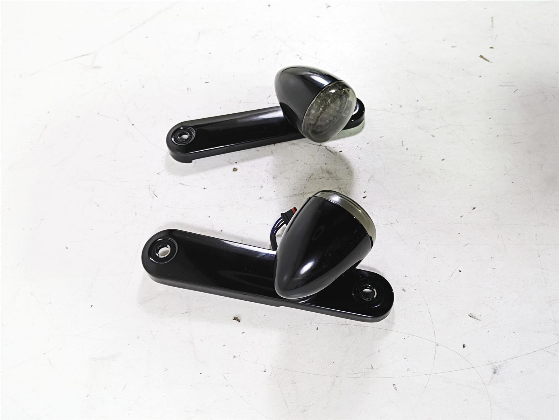 2015 Harley Touring FLHXS Street Glide Front Led Blinker & Mount Set 68000036 {{ shop.shopifyCountryName }} - Mototech271
