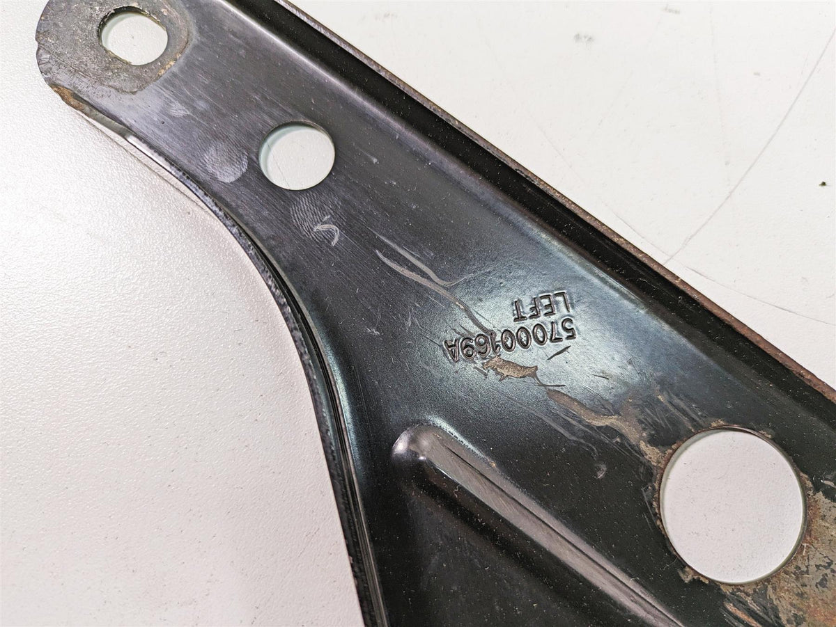2018 Harley Touring FLHXSE CVO Street Glide Front Fairing Mounts 57000186 {{ shop.shopifyCountryName }} - Mototech271