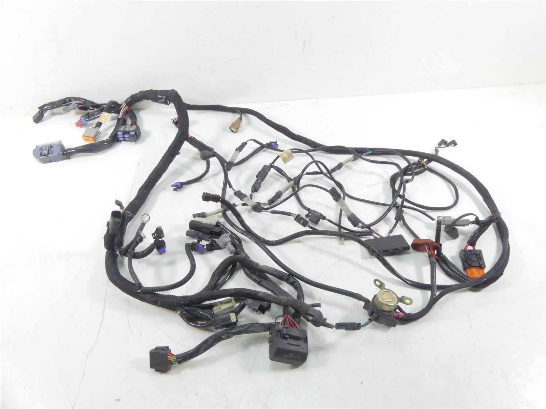 2013 Harley VRSCF Muscle V-Rod Main Wiring Harness Loom - Non Abs 69200094 {{ shop.shopifyCountryName }} - Mototech271