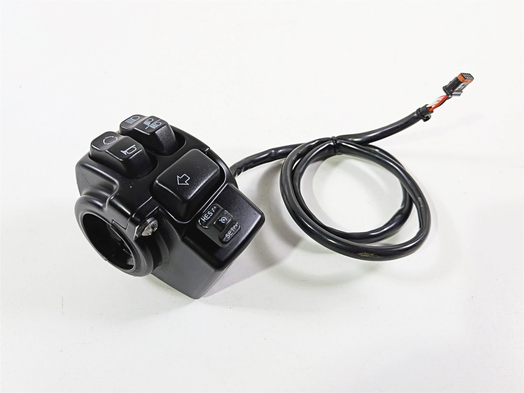 2022 Harley Softail FXLRST Low Rider Left Hand Control Switch -Read 71500288 {{ shop.shopifyCountryName }} - Mototech271