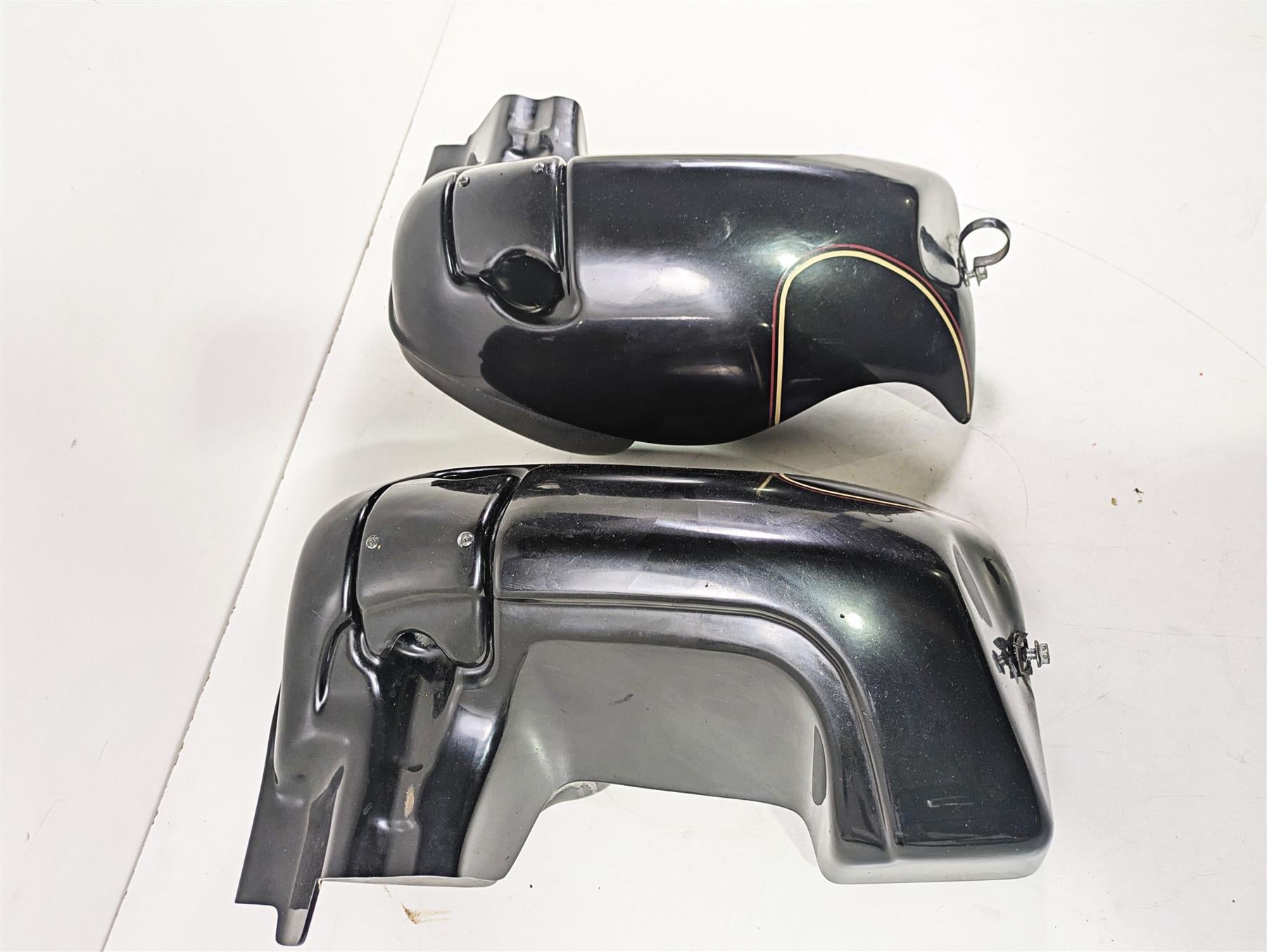 1996 Harley Touring FLHTCUI Electra Glide Lower Leg Fairing Cover Set 58491-88 {{ shop.shopifyCountryName }} - Mototech271