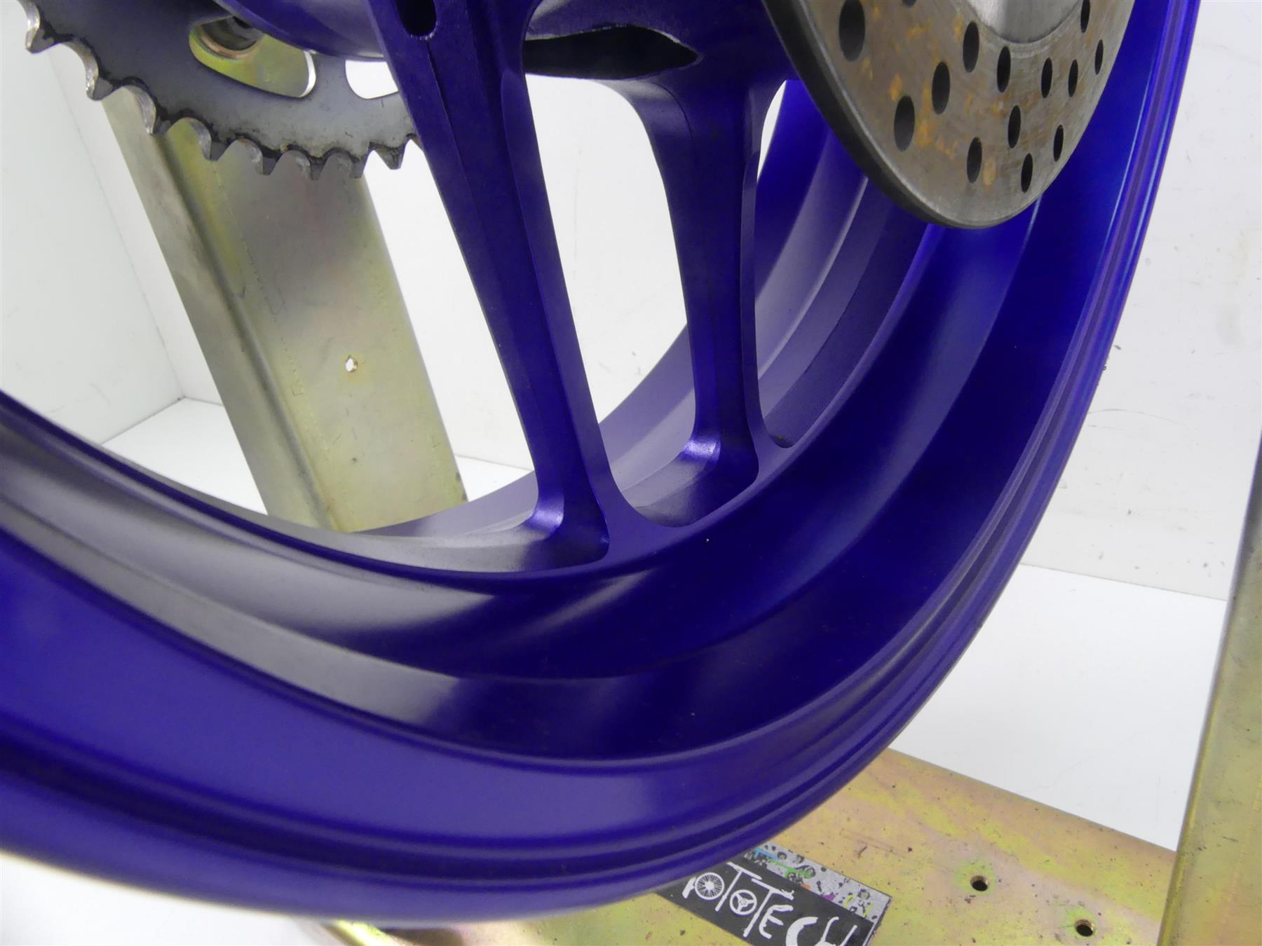 2022 Yamaha MT09 FZ09 Nice Rear Blue 17x5.5 Wheel Rim B7N-25338-00-P0 {{ shop.shopifyCountryName }} - Mototech271