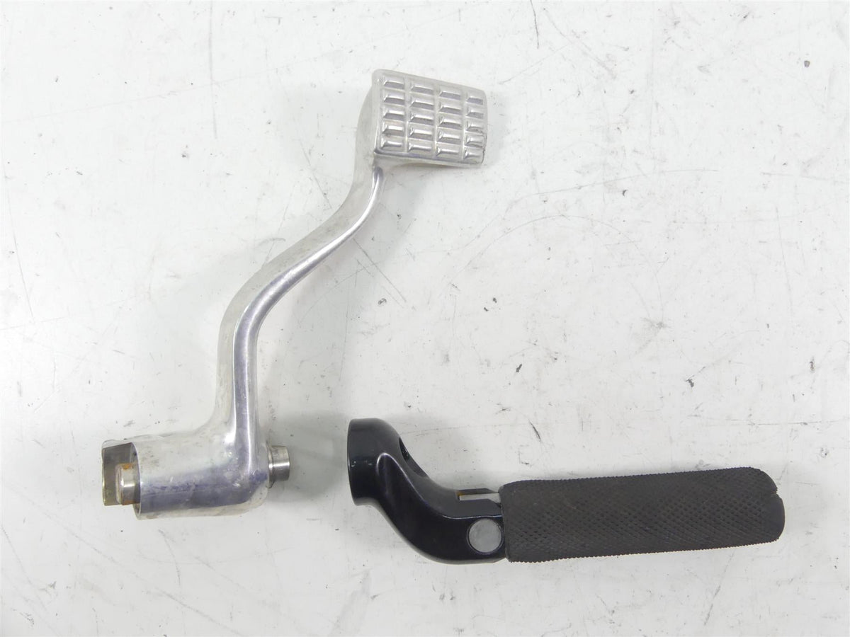 2013 Harley VRSCDX Night Rod Special Right Front Footpeg Brake Pedal 44738-06 {{ shop.shopifyCountryName }} - Mototech271