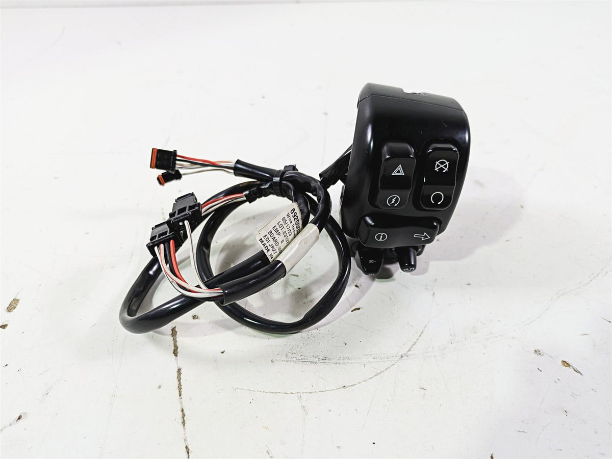 2016 Harley Touring FLTRX Road Glide Right Hand Control Switch 71500129C {{ shop.shopifyCountryName }} - Mototech271