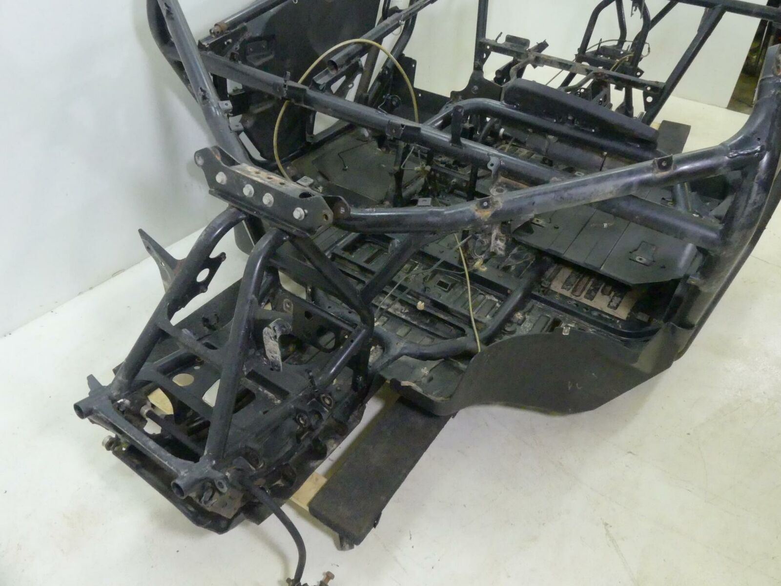 2016 Yamaha YXZ1000 R EPS Straight Main Frame Cln Clr 2HC-F1110-00-00 {{ shop.shopifyCountryName }} - Mototech271