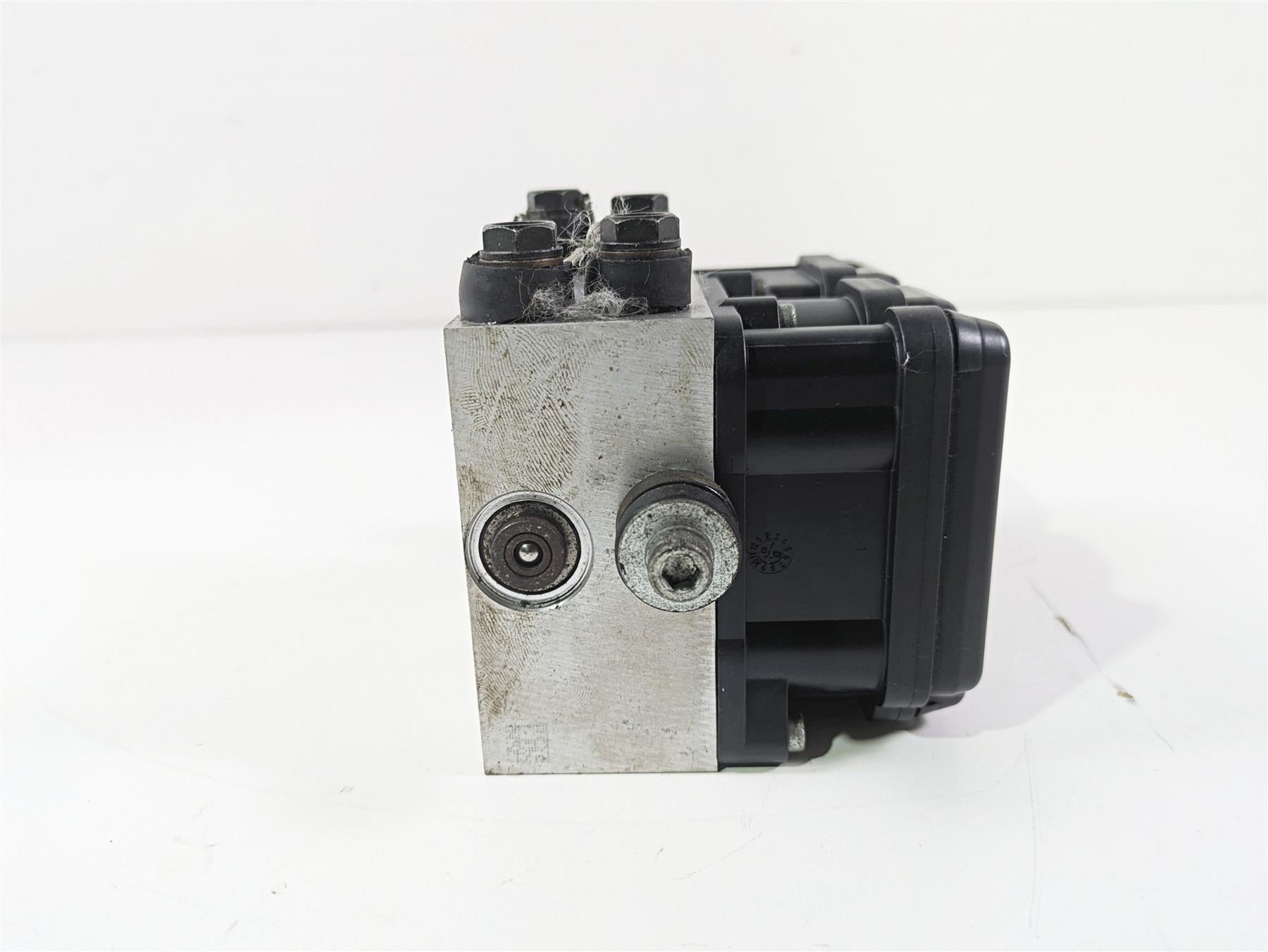 2010 Harley Touring FLHXSE CVO Street Glide Abs Brake Pump Module 40601-08A {{ shop.shopifyCountryName }} - Mototech271
