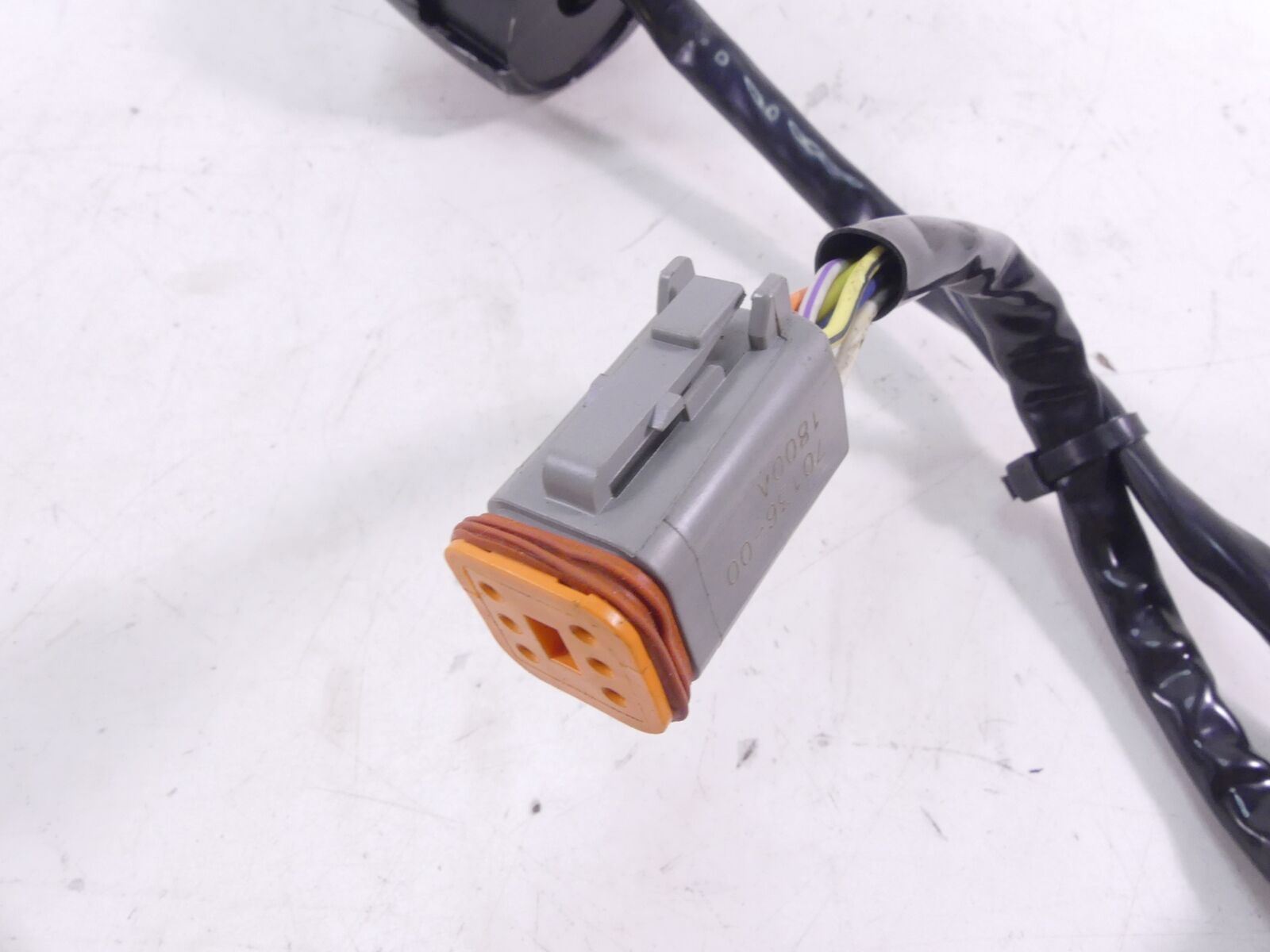 2001 Harley Davidson Sportster XL883 Left Hand Control Switch Blinker 71682-06A {{ shop.shopifyCountryName }} - Mototech271