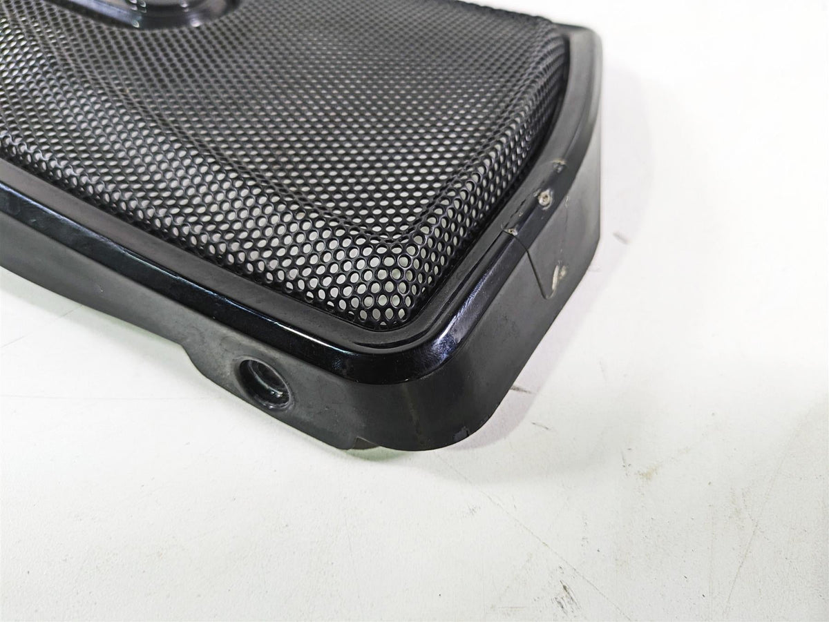 2018 Indian Chieftain Dark Horse Front Left Speaker Cover Fairing 5453353 {{ shop.shopifyCountryName }} - Mototech271