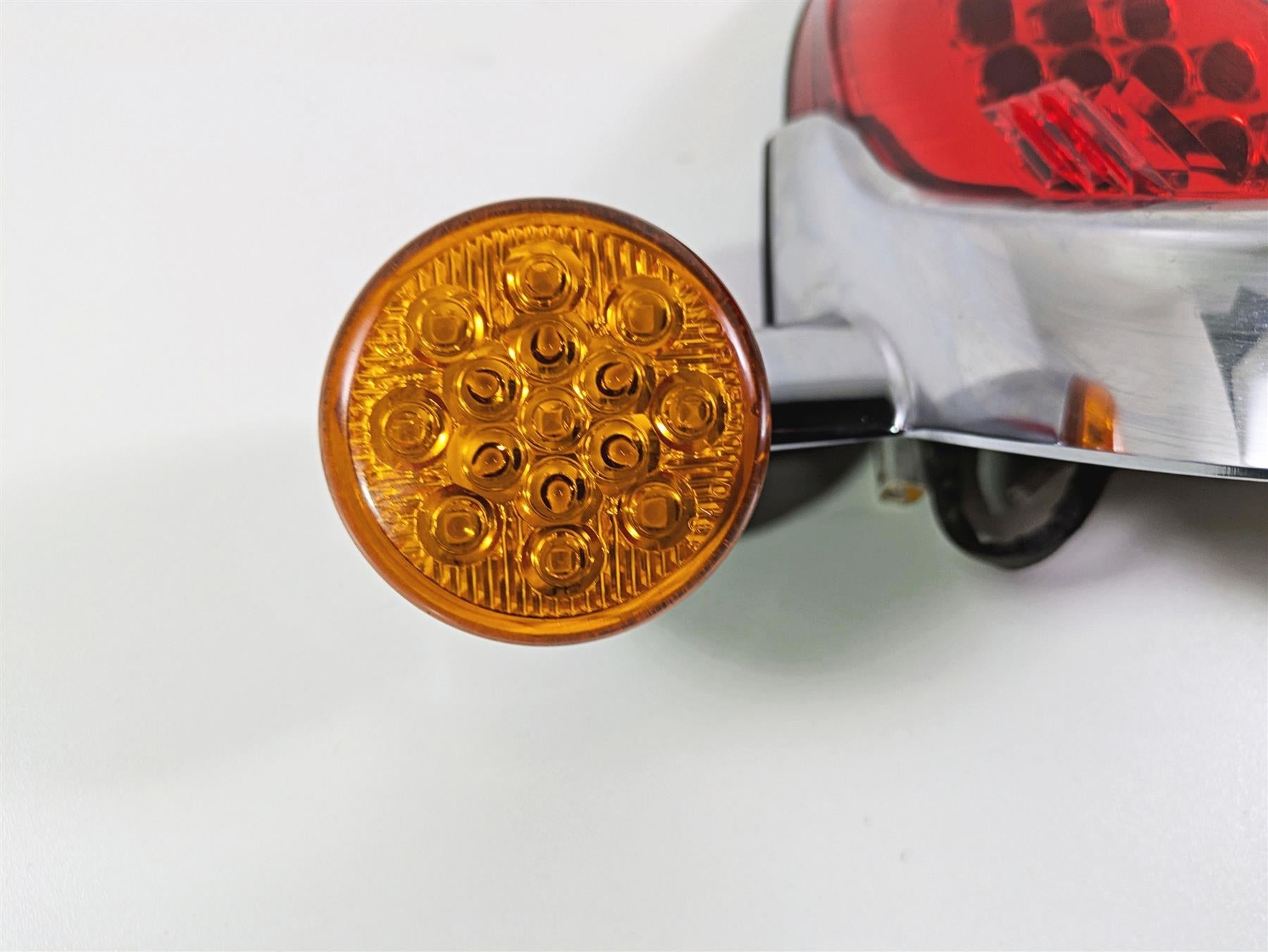 2016 Indian Chief Classic Taillight Blinker Turn Signal Plate Holder 5138445 {{ shop.shopifyCountryName }} - Mototech271