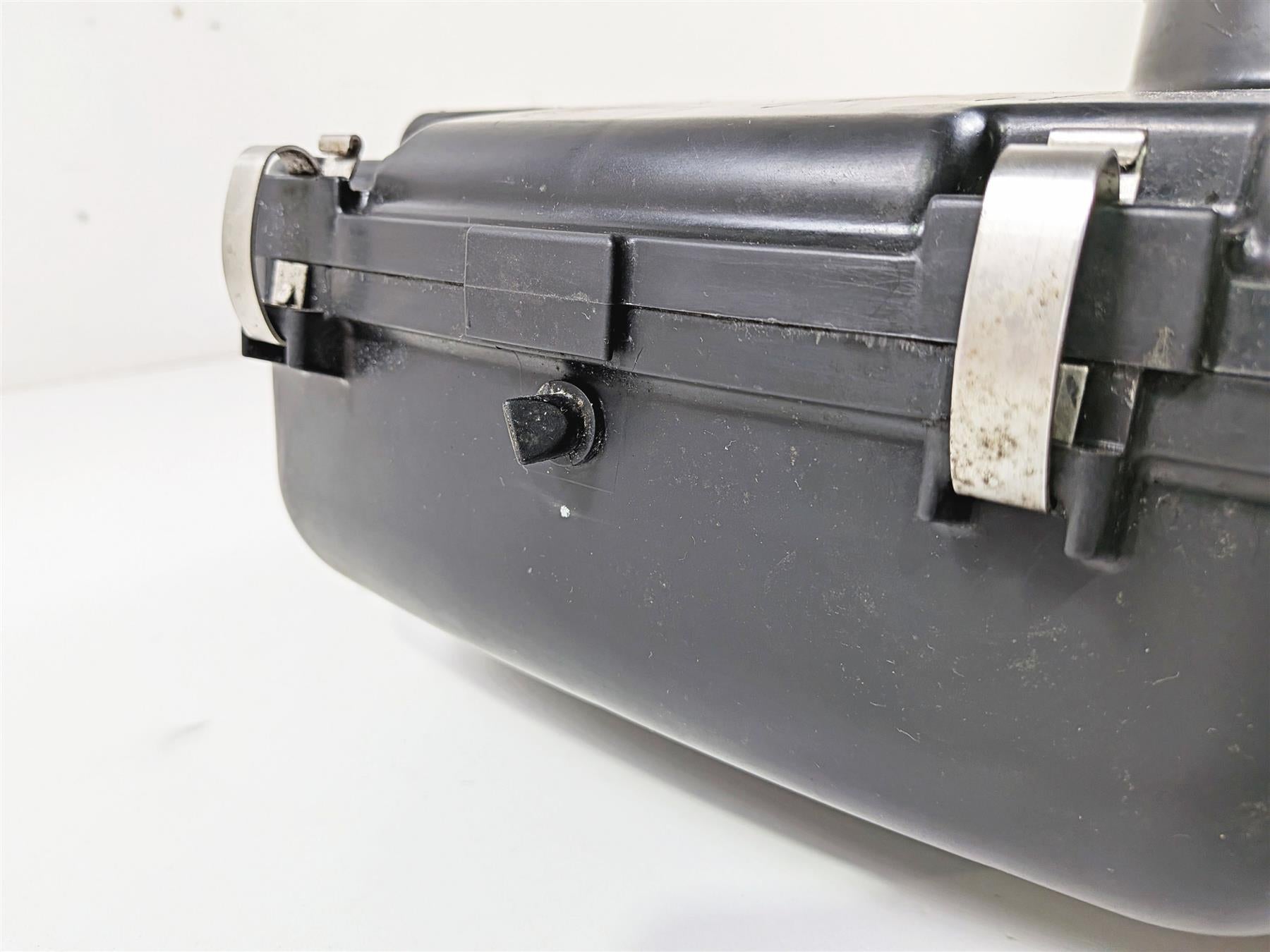 2009 Yamaha Waverunner FX1800 Cruiser Air Filter Box Cleaner 6S5-E4410-00-00 {{ shop.shopifyCountryName }} - Mototech271