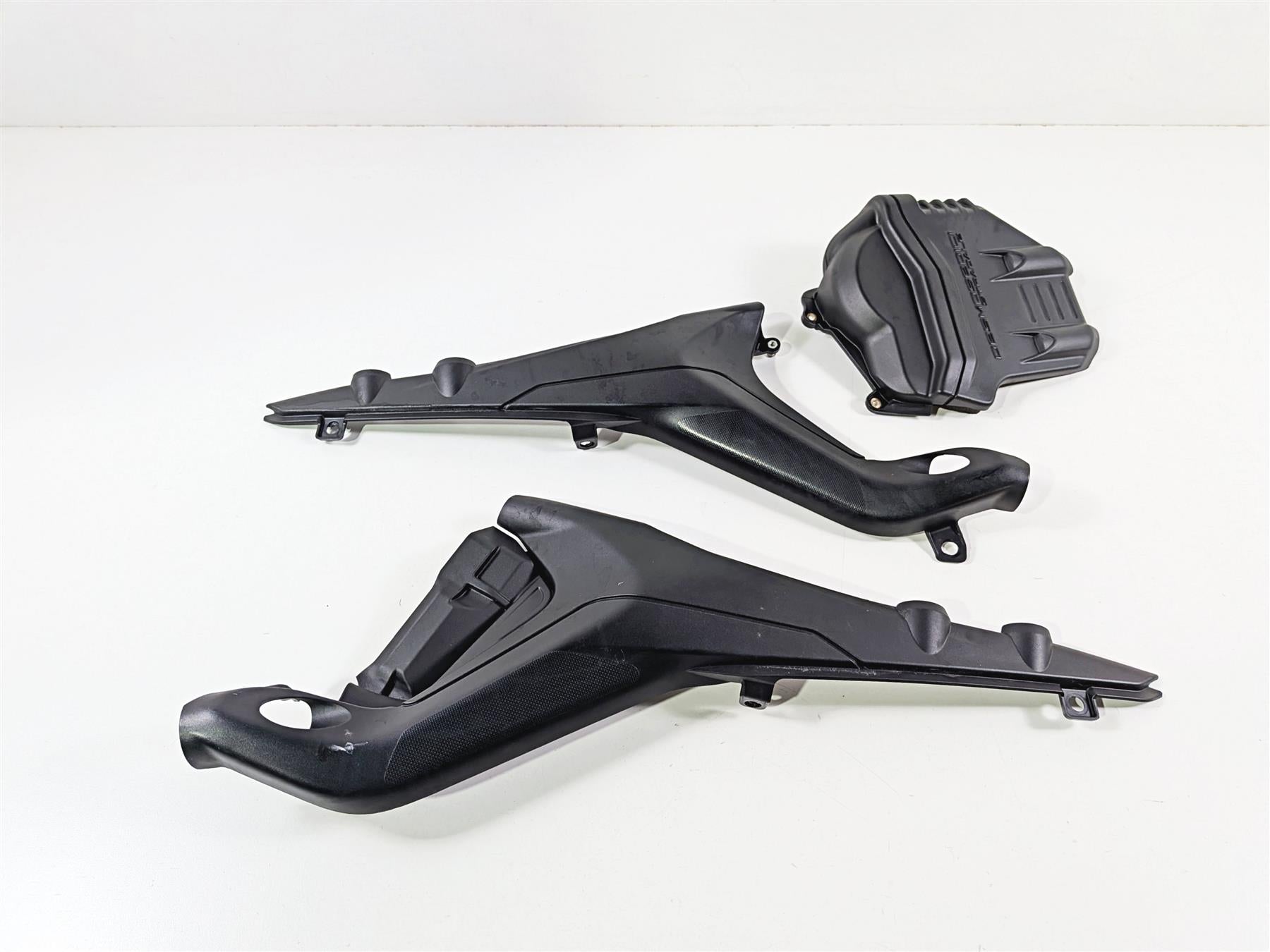 2023 Ducati Streetfighter V4 Engine Frame Infill Side Cover Set 48216961A-Mototech271
